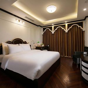 Deluxe Double or Twin Room Window